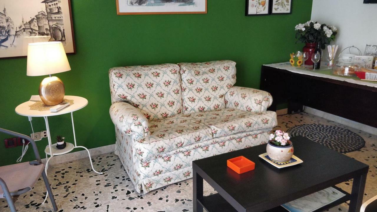 Suite Time Van Gogh Catánia Buitenkant foto
